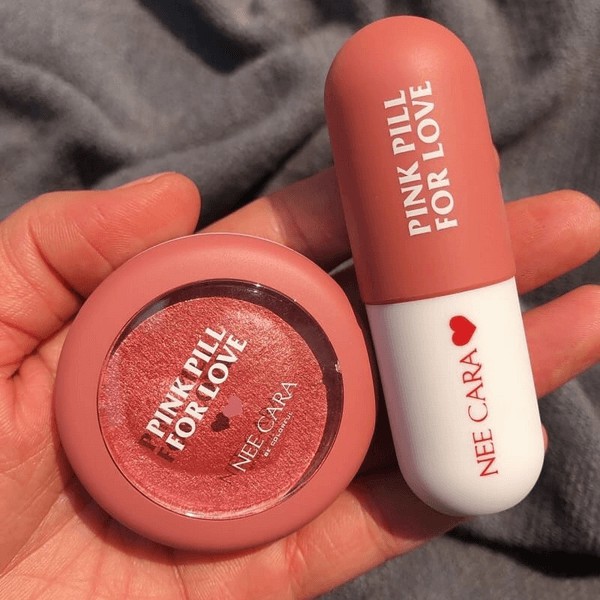 Set son và phấn mắt Nee Cara Pink Pill For Love N402 8.5g