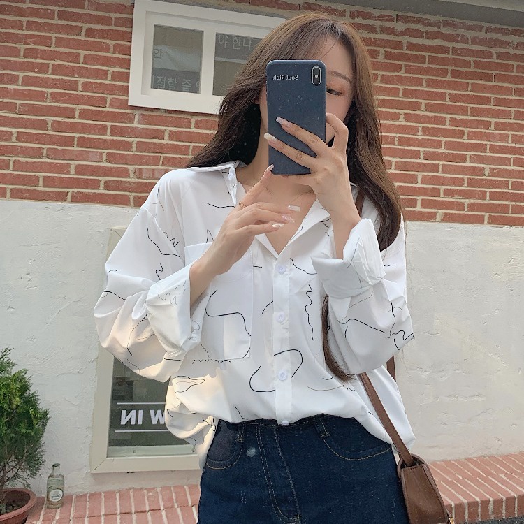 Linki ❀ Áo Sơ Mi Nữ Tay Dài Form Rộng Họa Tiết Đơn Giản