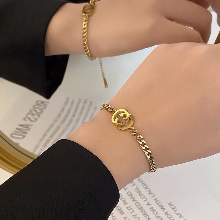 Vòng Đeo Tay Họa Tiết Chữ Gucci Màu Vàng Phong Cách Cổ Điển Thời Trang Cho Cặp Đôi