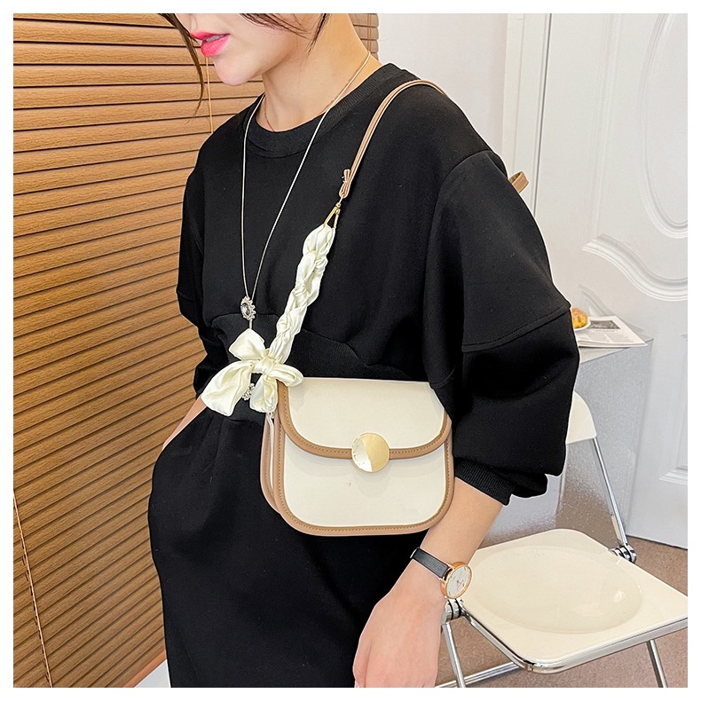 Túi xách nữ đeo chéo khóa tròn quai đeo phối khăn xinh xắn thời trang Hàn Quốc