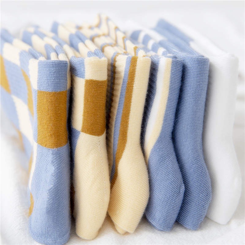 Tất Nữ Đẹp Cổ Cao Cotton Phối Màu Phong Cách Valentine Hàn Quốc mẫu E8