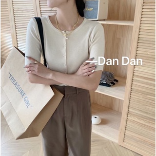 Áo len cộc tay cài cúc