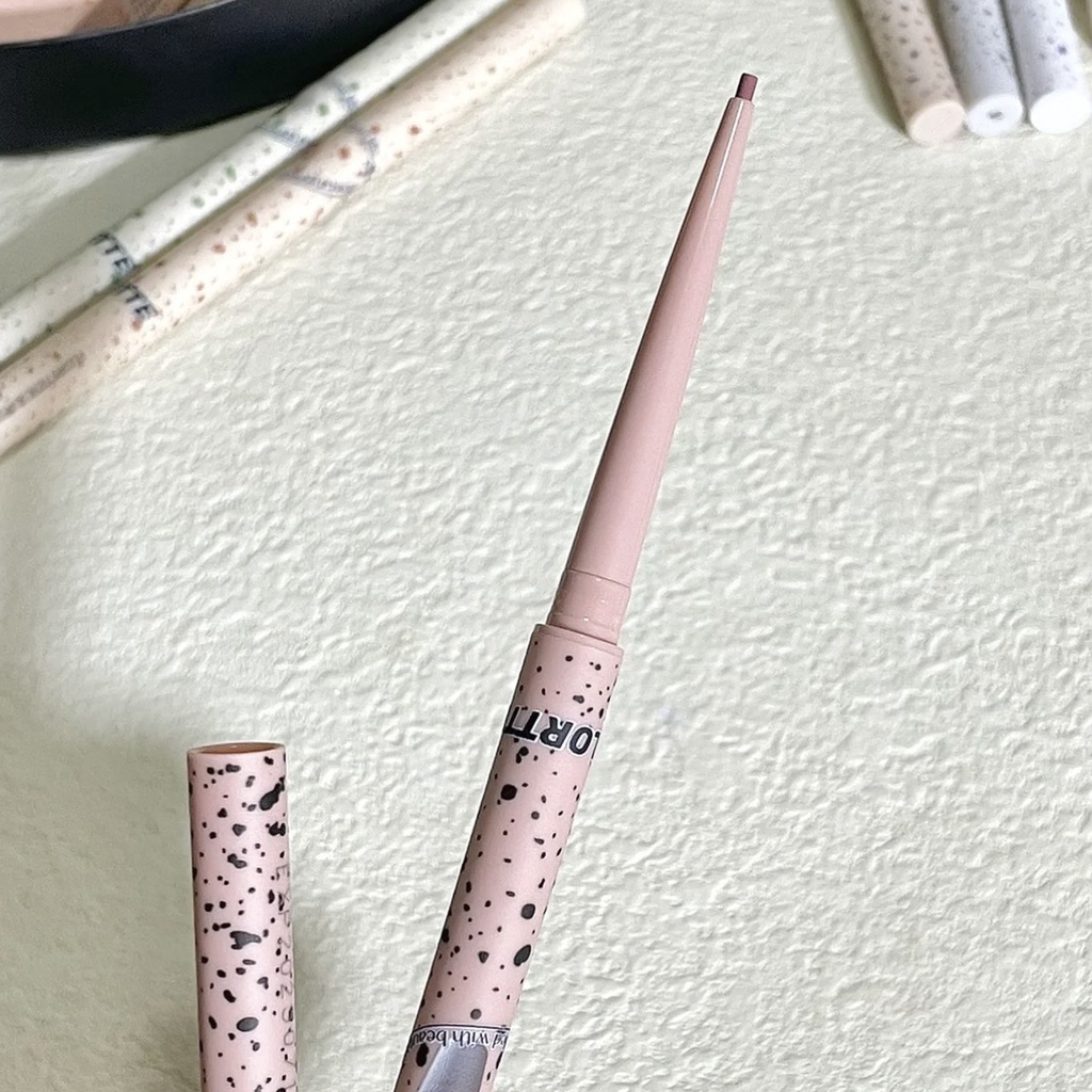 Bút kẻ mắt Flortte bò sữa siêu mảnh lâu trôi