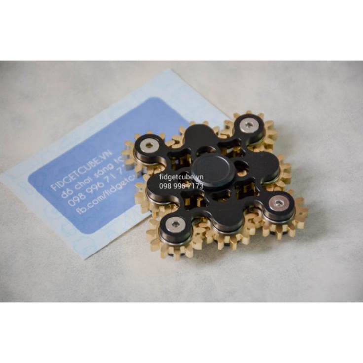Con Quay Gears Spinner 9 Bánh Răng Màu Trắng/Đen