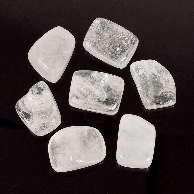 Viên đá thanh tẩy Clear Quartz C11 phong thủy chơi tarot