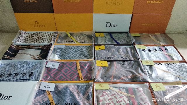 Khăn lụa quảng châu