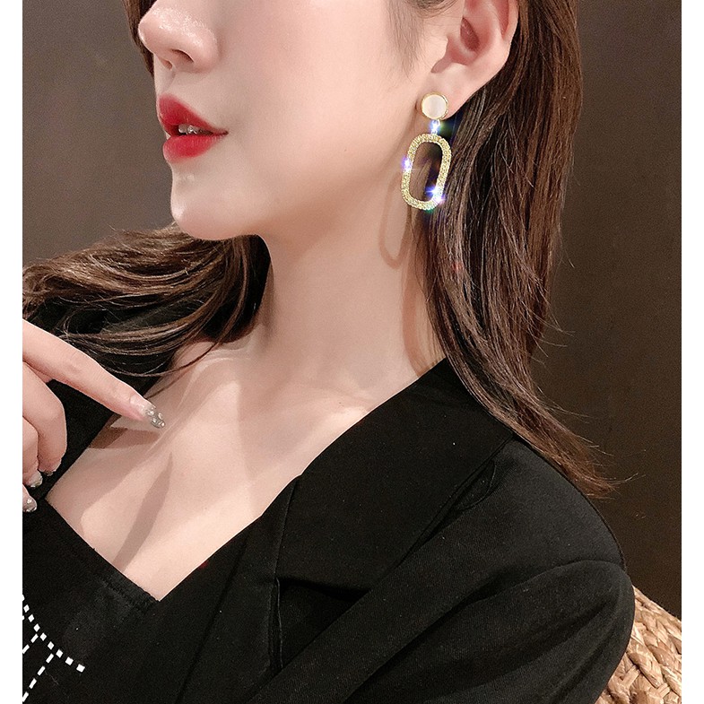 Bông tai đính giả đá lấp lánh hình chữ nhật bo góc BT114