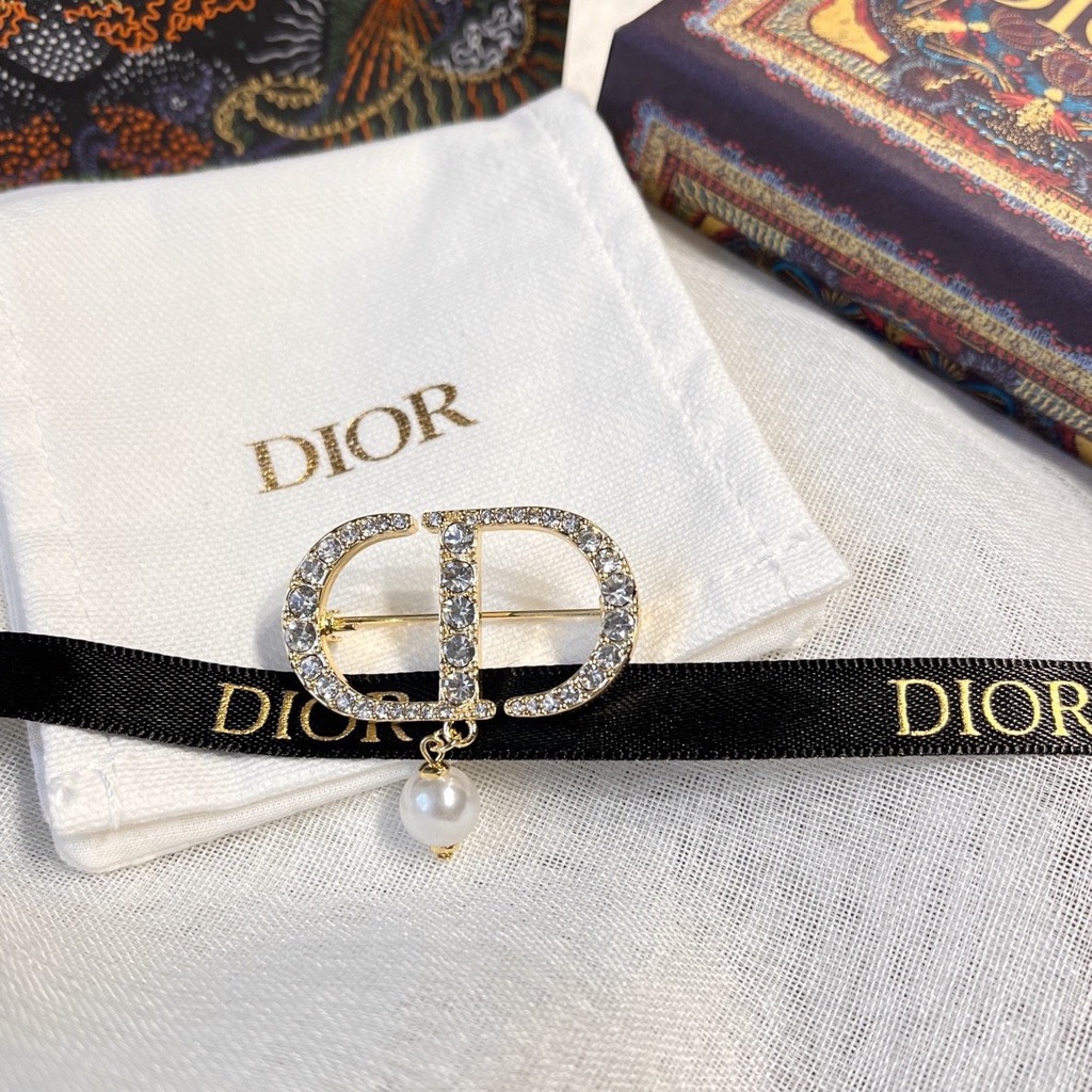 Ghim Cài Áo Dior Sang Trọng Hợp Thời Trang Cho Nam Nữ
