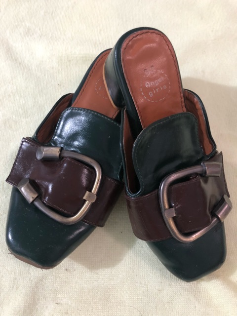 Sục trẻ em size 31
