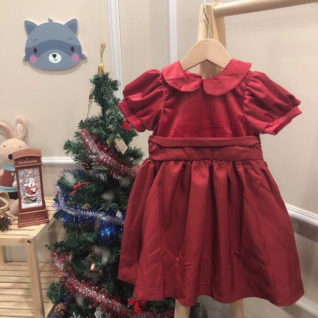 Váy Next đỏ tay bồng cổ sen đính nơ sau