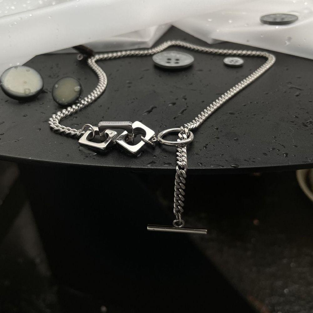 Vòng cổ Mặt Vuông Rỗng Phong Cách VANES1 Cổ Điển Hàn Quốc