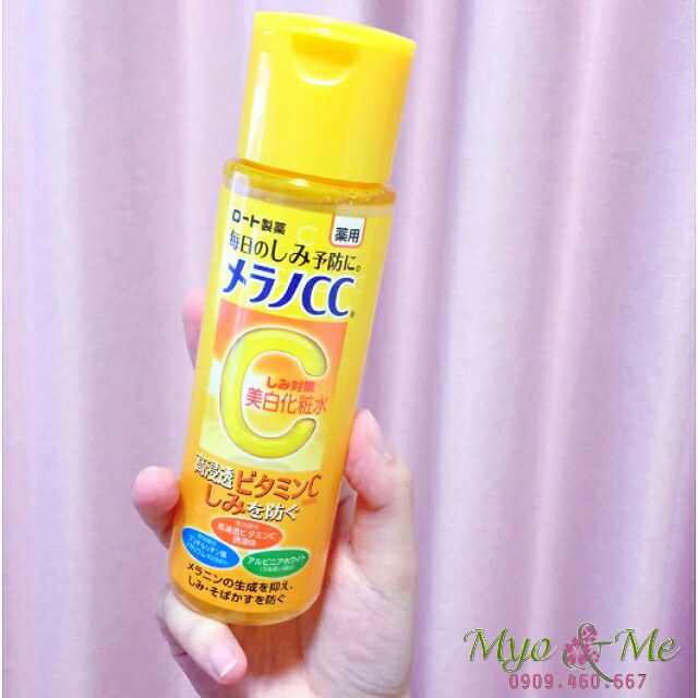 Nước hoa hồng Melano CC Vitamin C