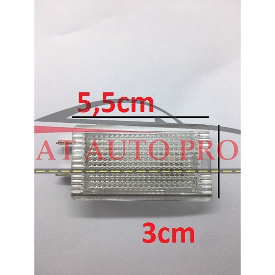 Đèn gắn cốp sau,biển số ô tô