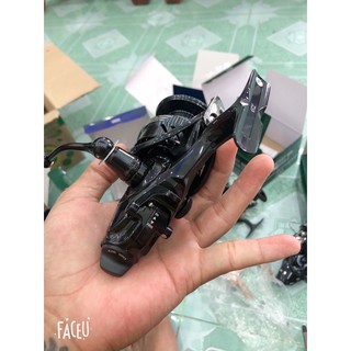 Máy câu cá daiwa Emcast mẫu mới