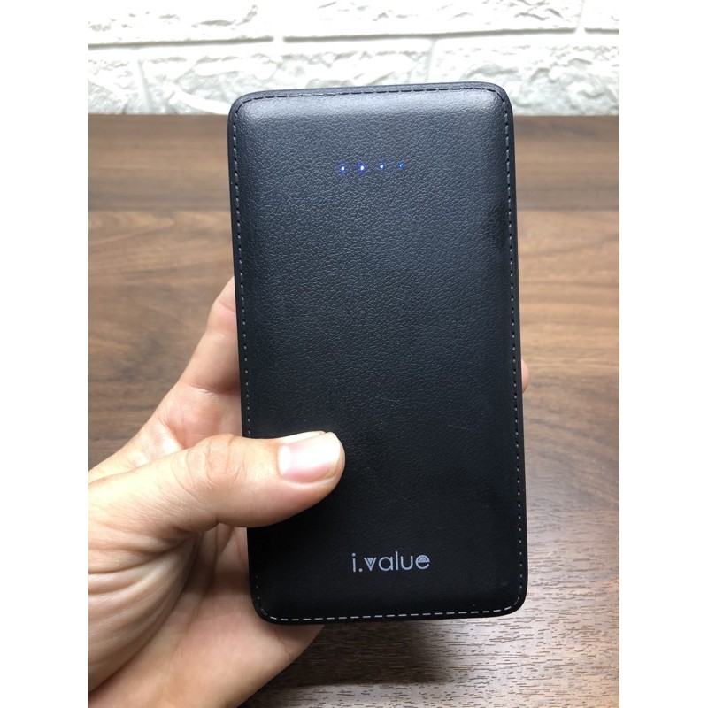 Pin sạc dự phòng Li-polymer 10000mAh ivalue J18, Có đèn pin, Hàng chính hãng