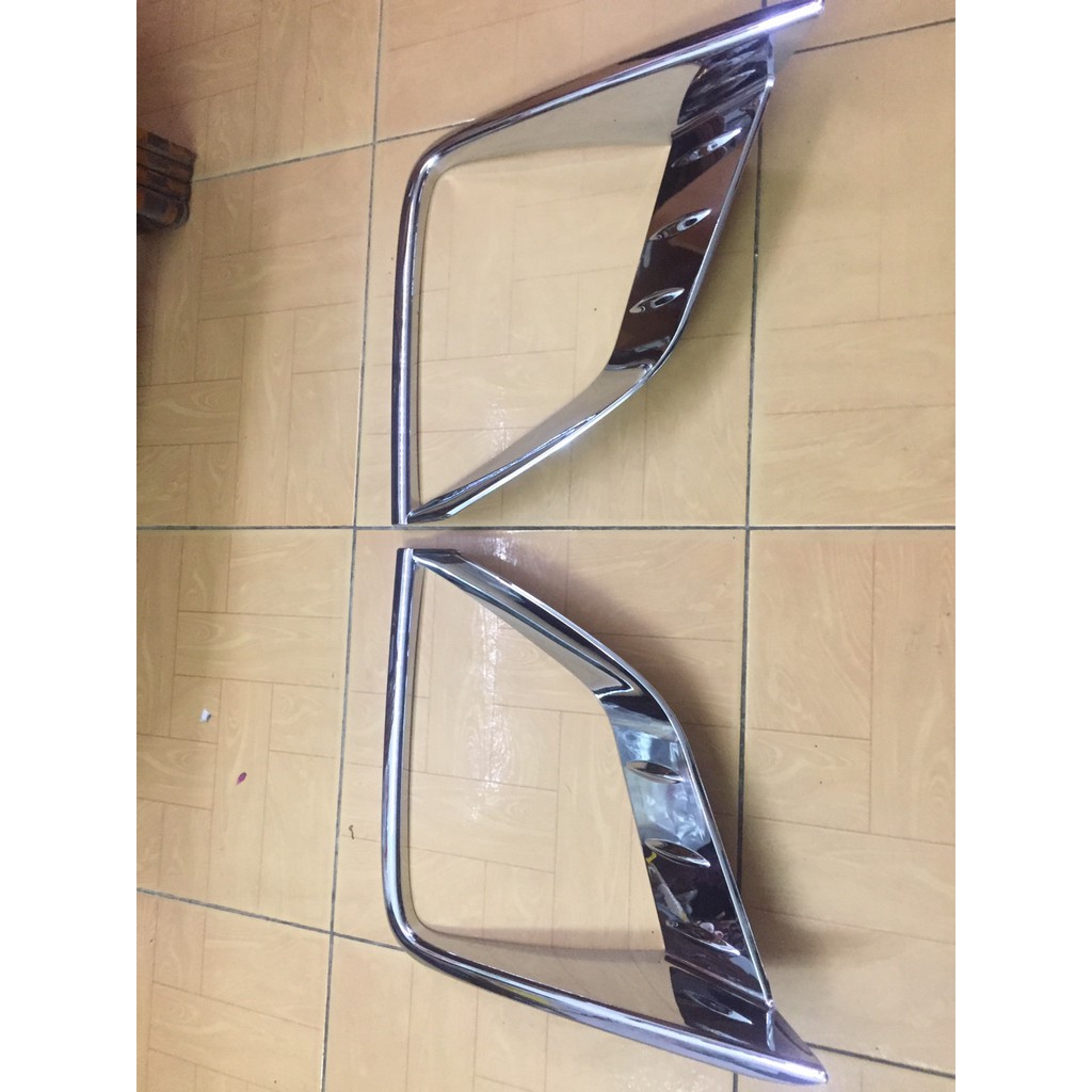 Ốp viền đèn gầm trước xe Mitsubishi Xpander 2018 - 2021