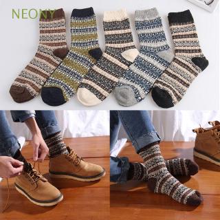 Tất cotton nam họa tiết thổ cẩm đẹp mắt