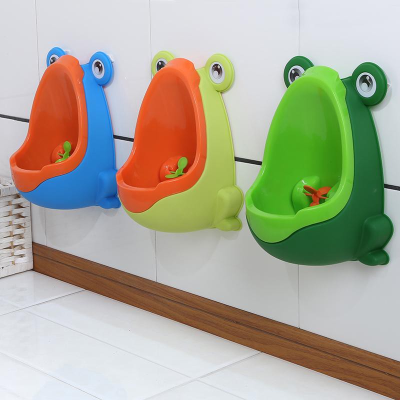 Bô tiểu đứng cho bé trai, Bồn tiểu cho bé dán tường hình ếch