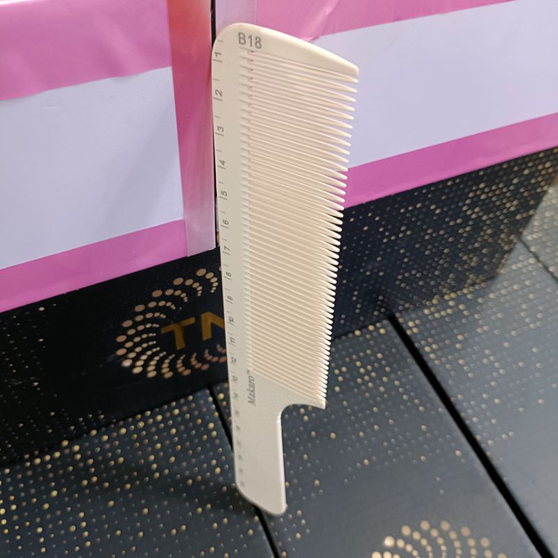 Lược cắt tóc Nam Makaro B18