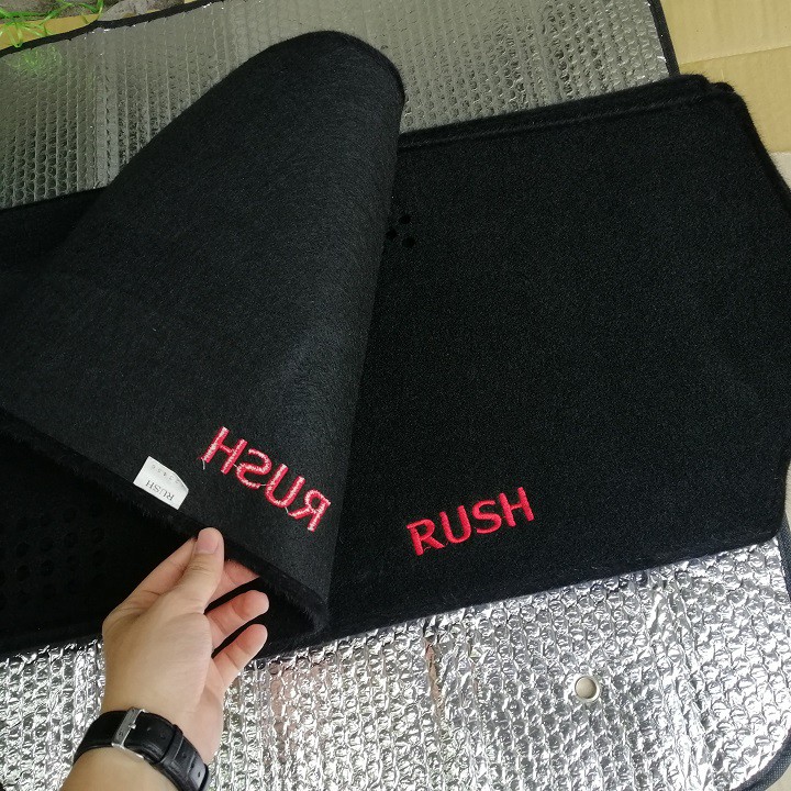 Thảm chống nắng taplo nỉ xe Toyota Rush 2018,2019,2020,2021