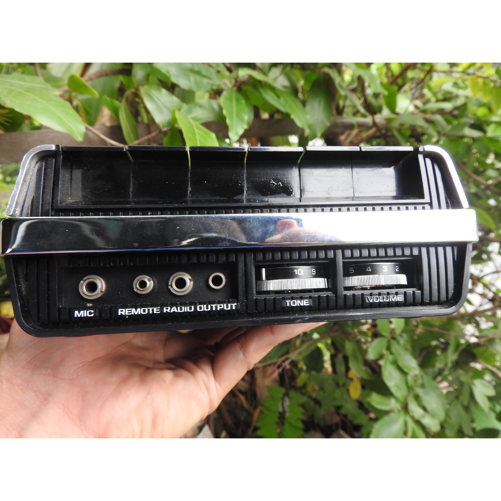 Máy nghe nhạc Cassette HITACHI TRQ-290 loa ngoài máy cassette hạng nặng mặt kim loại cửa sổ trong suốt như mặt kính