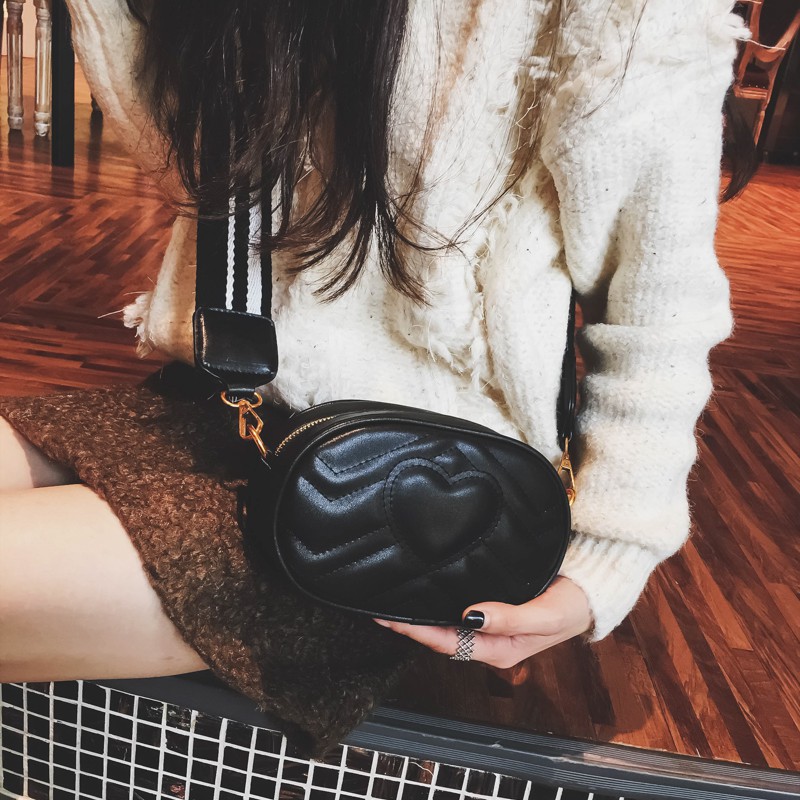 IELGY Túi Đeo Chéo Thời Trang Cá Tính Trẻ Trung 50% OFF