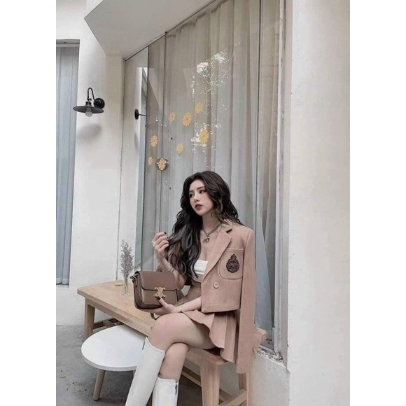 Túi đeo chéo chữ C màu nâu tây size 20cm sang chảnh
