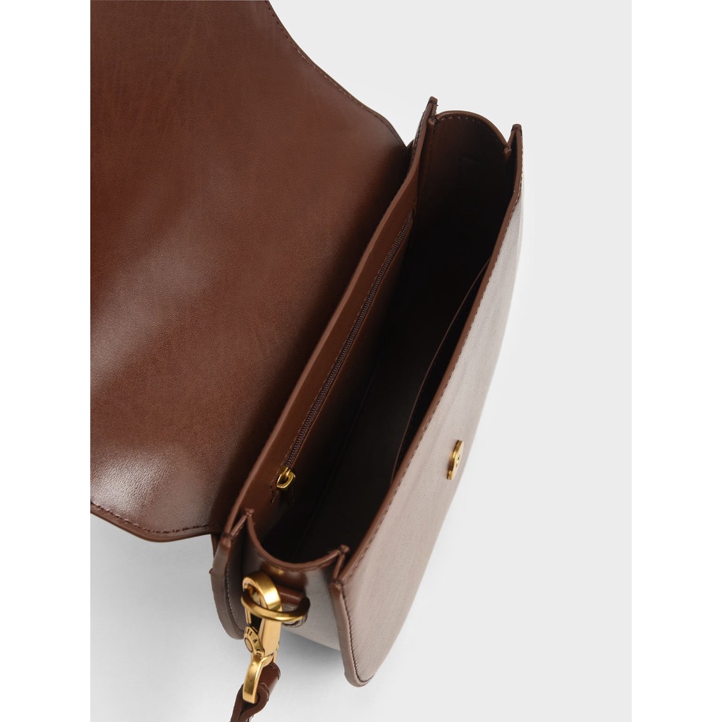 Túi dáng D nắp kim loại