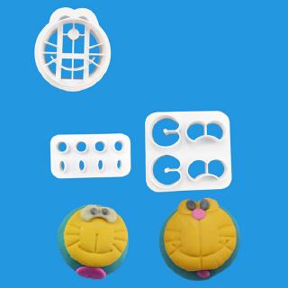 3 Khuôn bánh hình doremon dễ thương