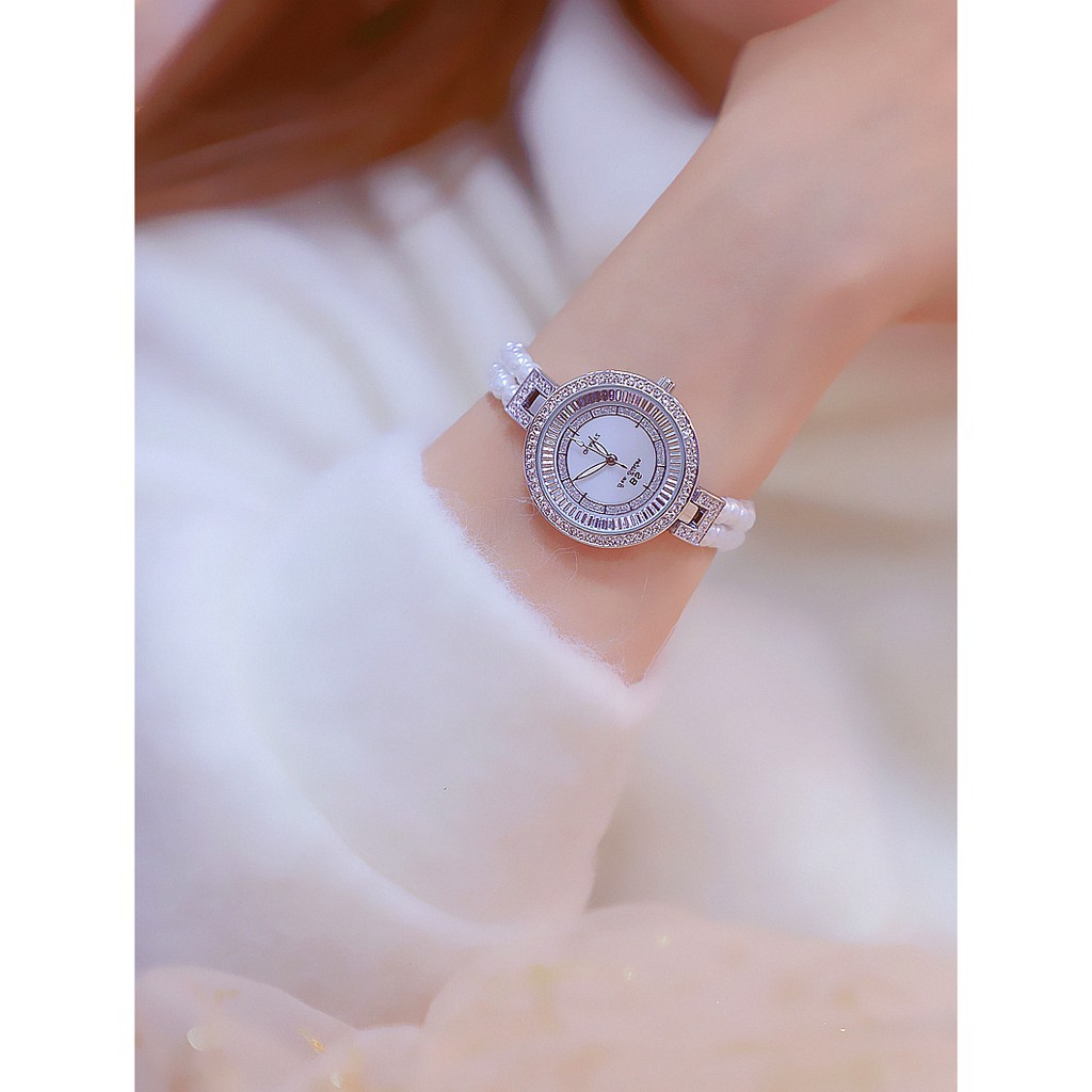 Đồng hồ nữ chính hãng Bee Sister mặt kim loại đính đá với dây ngọc trai độc đáo và sang trọng | BigBuy360 - bigbuy360.vn