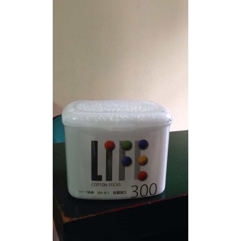 Tăm bông kháng khuẩn Life sơ sinh trẻ em người lớn ( nhập khẩu Nhật )