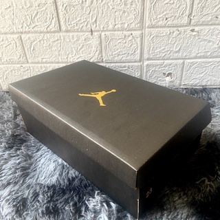 Hộp đựng giày nike jordan size 31x19x11