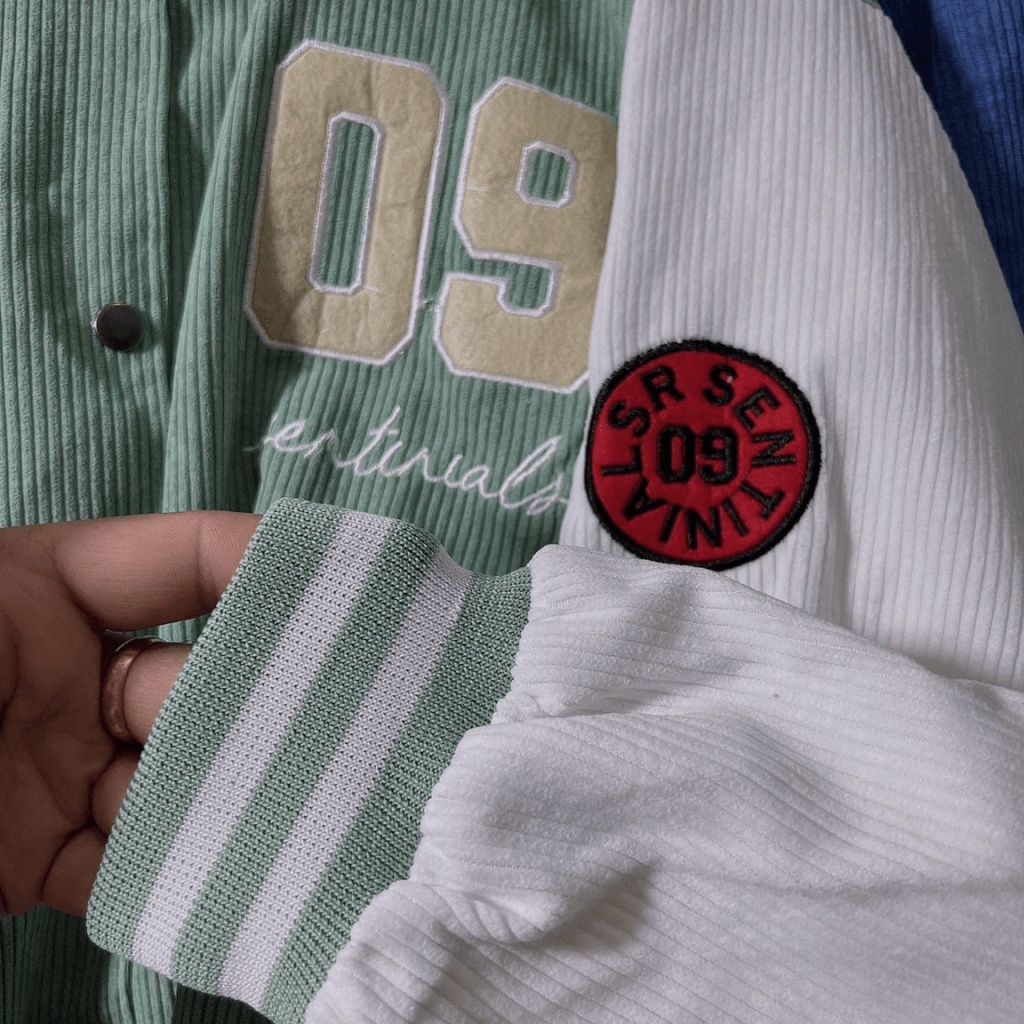 Áo Khoác Nhung Nữ Hai Lớp Nút Bấm, Cổ Sơ Mi Logo 09 Phối Tay Thêu , Form Rộng Mặc Đẹp Thoải Mái [NEW UNISEX]