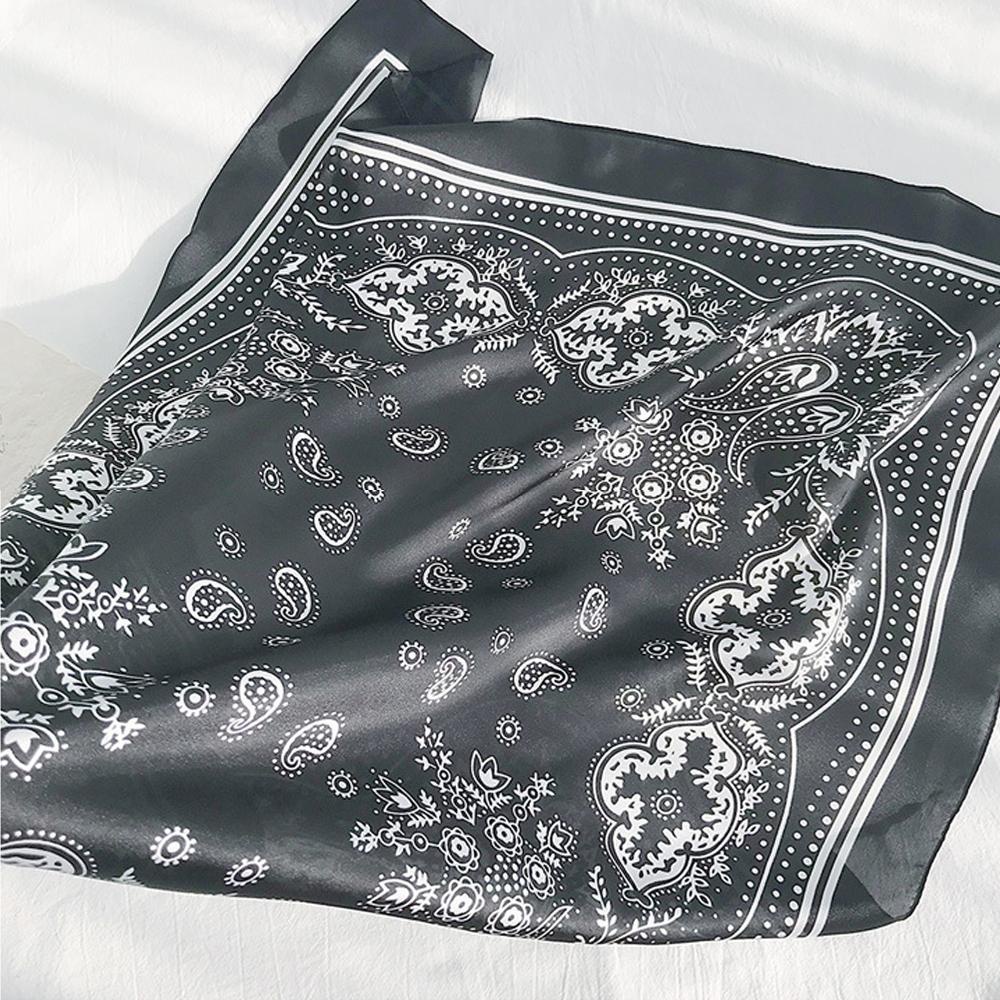 Khăn Choàng Cổ Vải Lụa Satin In Hoa 70cm Dành Cho Nữ