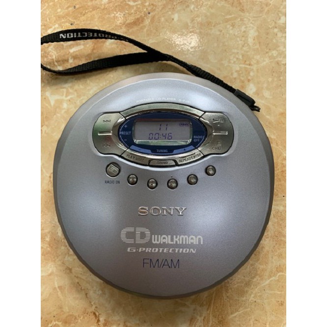 MÁY NGHE ĐĨA CD WALKMAN , MÁY CD CẦM TAY SONY D-Fj61