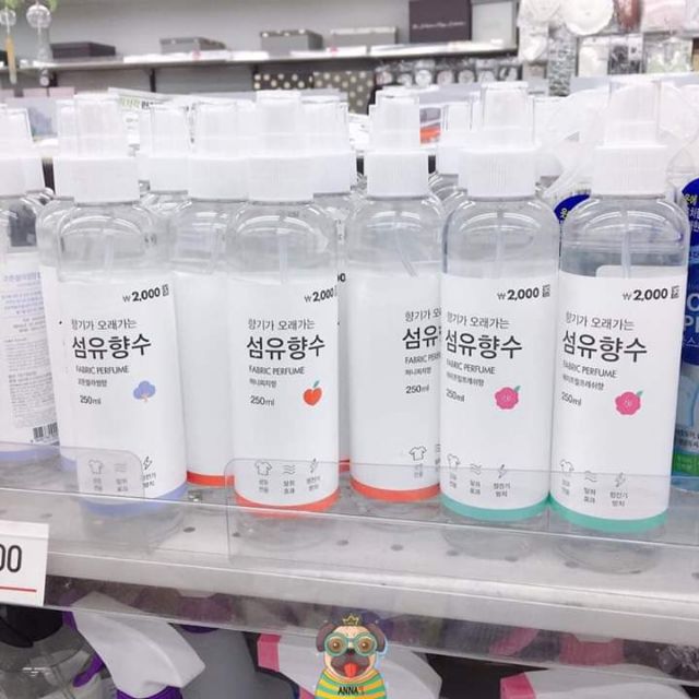 Xịt khử mùi quần áo Daiso (Hàng xách tay Hàn Quốc) - Chính hãng