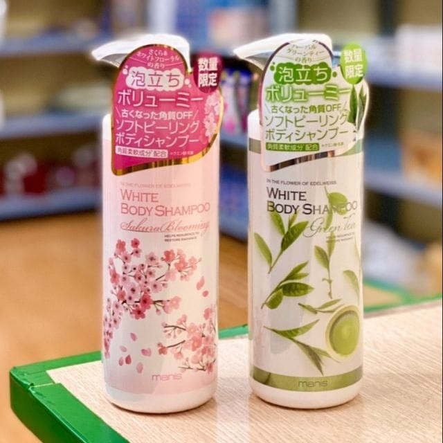 Sữa Tắm Manis Trắng Da Dưỡng Ẩm Nhật Bản (450ml)