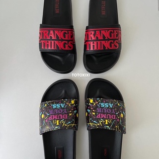 Dép SPAO x Netflix Stranger Things