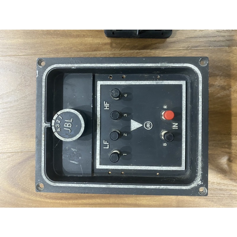 Bán phân tần JBL N7000 - Ảnh thực tế