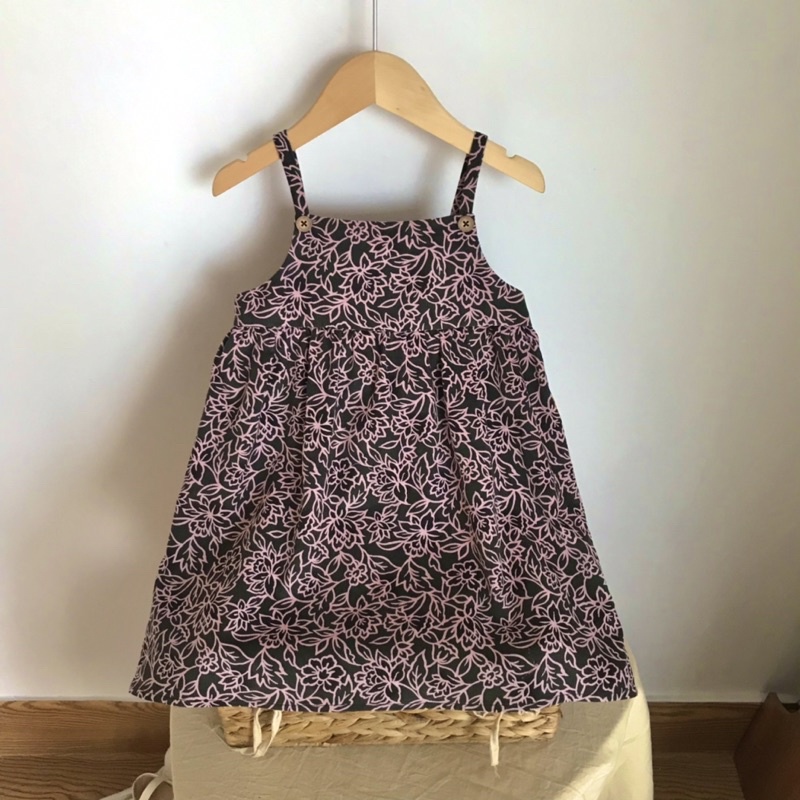 yếm nhung tăm cho bé. (phong cách vintage)