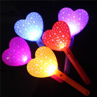 Gậy phát sáng hình trái tim yêu thương dùng trang trí tiệc