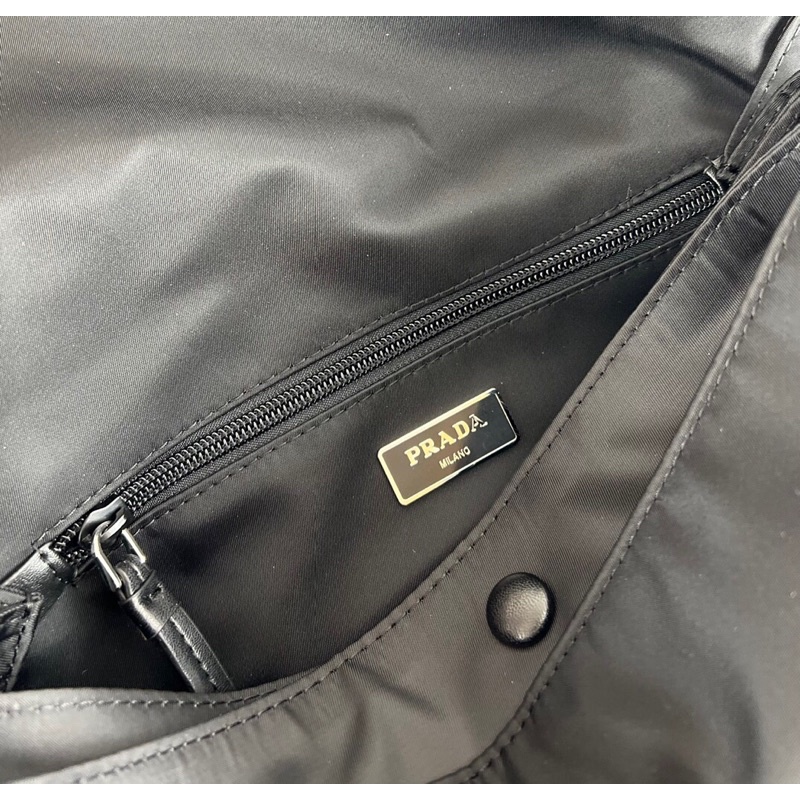 Túi đeo chéo thời trang nam màu trơn đơn giản logo thương hiệu Prada cao cấp
