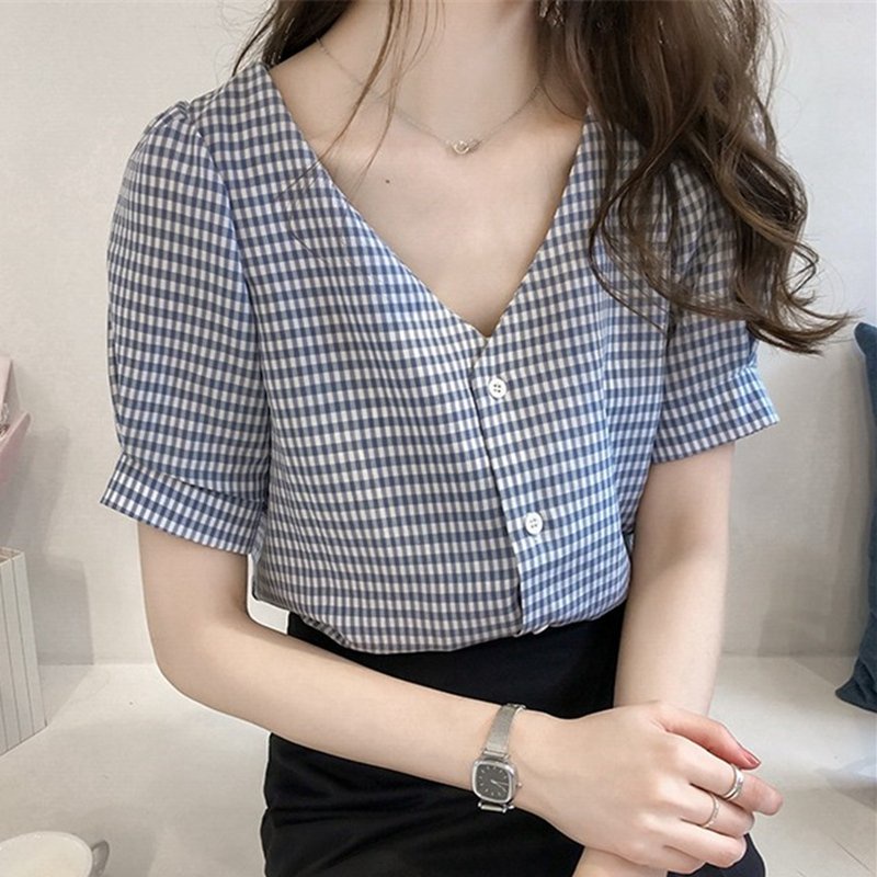 Áo sơ mi tay ngắn cổ chữ V hoạ tiết sọc ca-rô phối nút thiết kế thanh lịch sm190
