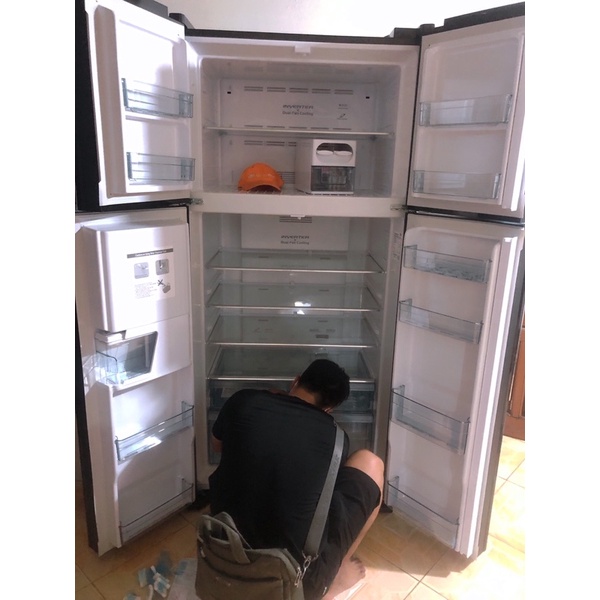 Tủ lạnh Hitachi Inverter 540 lít R-FW690PGV7X GBK  Lấy Nước Ngoài, Làm Đá Tự Động. Miễn Phí vận chuyênt Hà nội