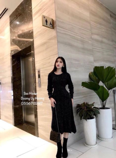 Đầm suông tay dài khoét lưng sang chảnh