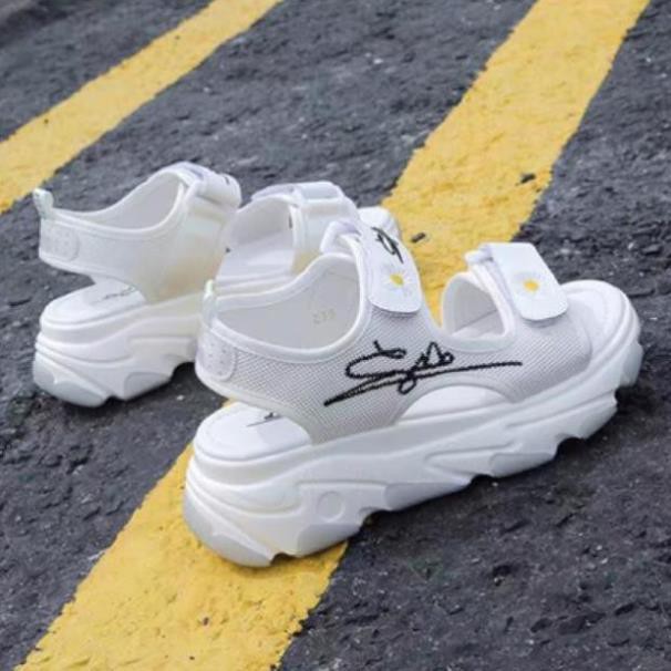 [ GIÁ SỈ ] Sandal nữ thời trang Ulzang đế cao kiểu dáng cao cấp 2 quai ngang hoa cúc 2 màu nữ tính nhẹ nhàng