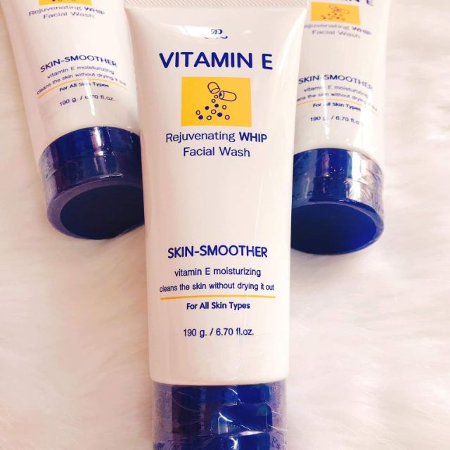Sữa rửa mặt Vitamin E Thái Lan 190g