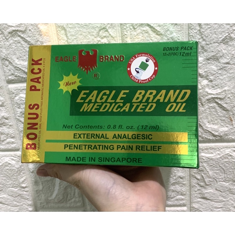 lốc 14 chai Dầu xanh con ó lăn 12ml.