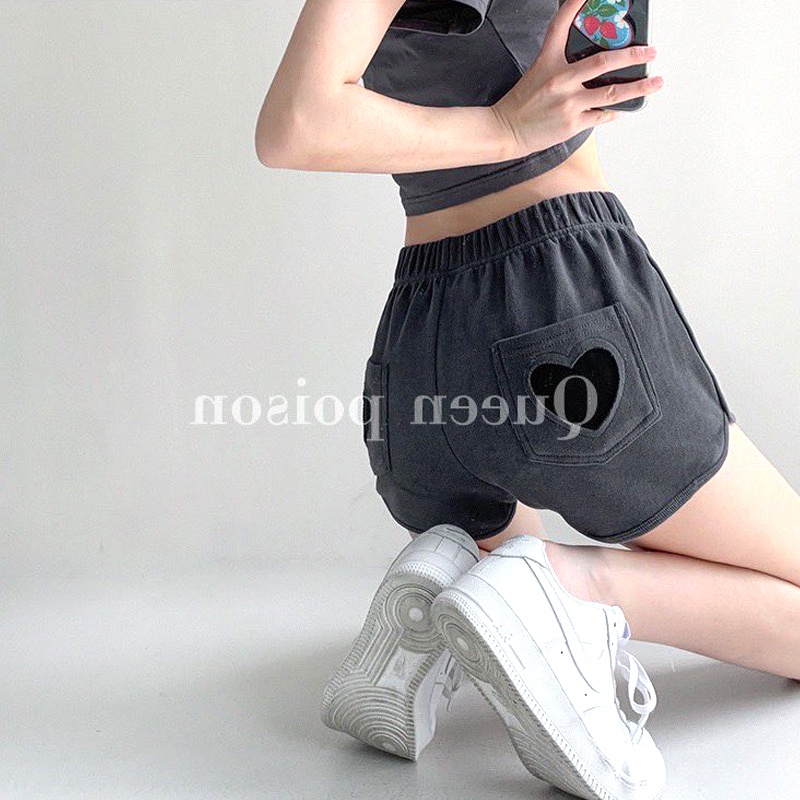 Quần đùi nữ L99, quần short ngắn nữ thêu túi sau hình tim 4 màu cá tính chất liệu cao cấp mềm mịn thoải mái.