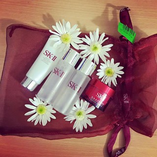 Bộ dưỡng da SK-II 4 món:sữa rửa mặt, nước hoa hồng, nước thần, kem dưỡng da chống lão hóa RNA